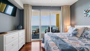 2 bedrooms, iron/ironing board, WiFi, bed sheets - Emerald Isle 1605 - Beach chair service included! (Panama City Beach)