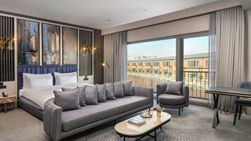 Suite, 1 King Bed, Sea View | 1 bedroom, hypo-allergenic bedding, minibar, in-room safe