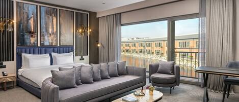 Ropa de cama hipoalergénica y minibar