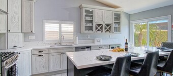 Pool and Spa + Close to Disney +Game Room