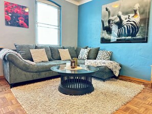 Smart TV, books, offices