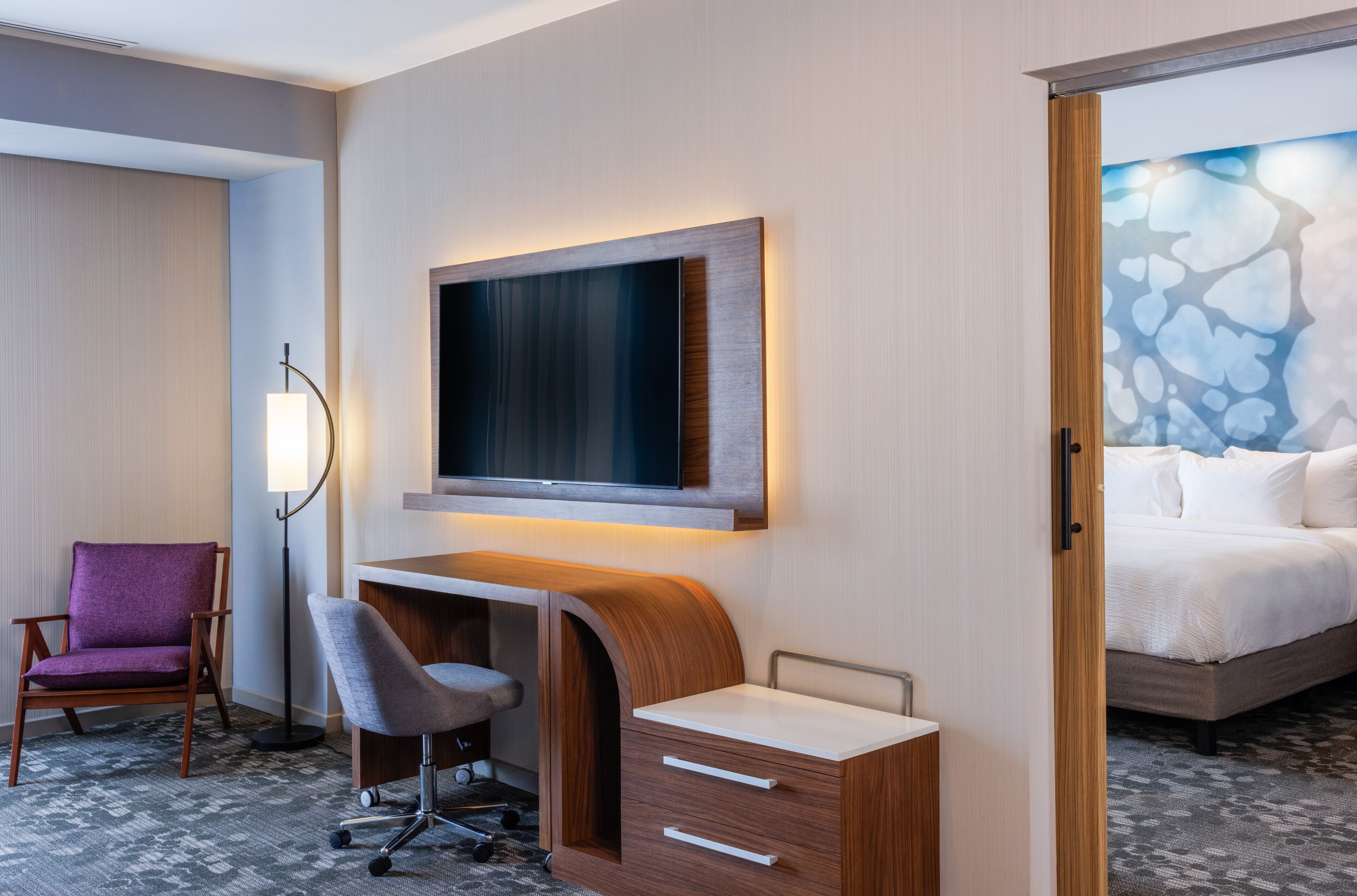 suite, 1 bedroom | living area