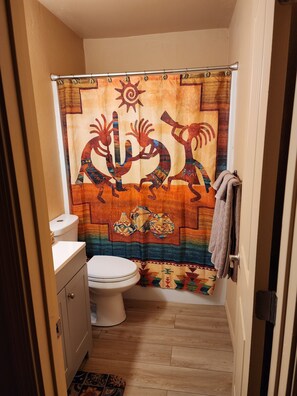 Hair dryer, towels, shampoo - Meditation in the Meadows (Tucson)