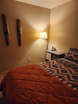 2 bedrooms, in-room safe, free WiFi, bed sheets - Meditation in the Meadows (Tucson)