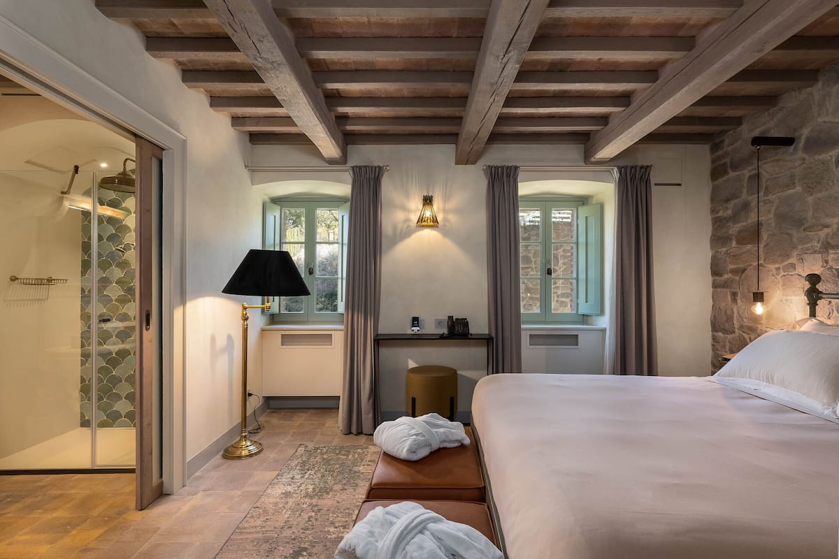 Premium bedding, down duvets, pillow-top beds, minibar
