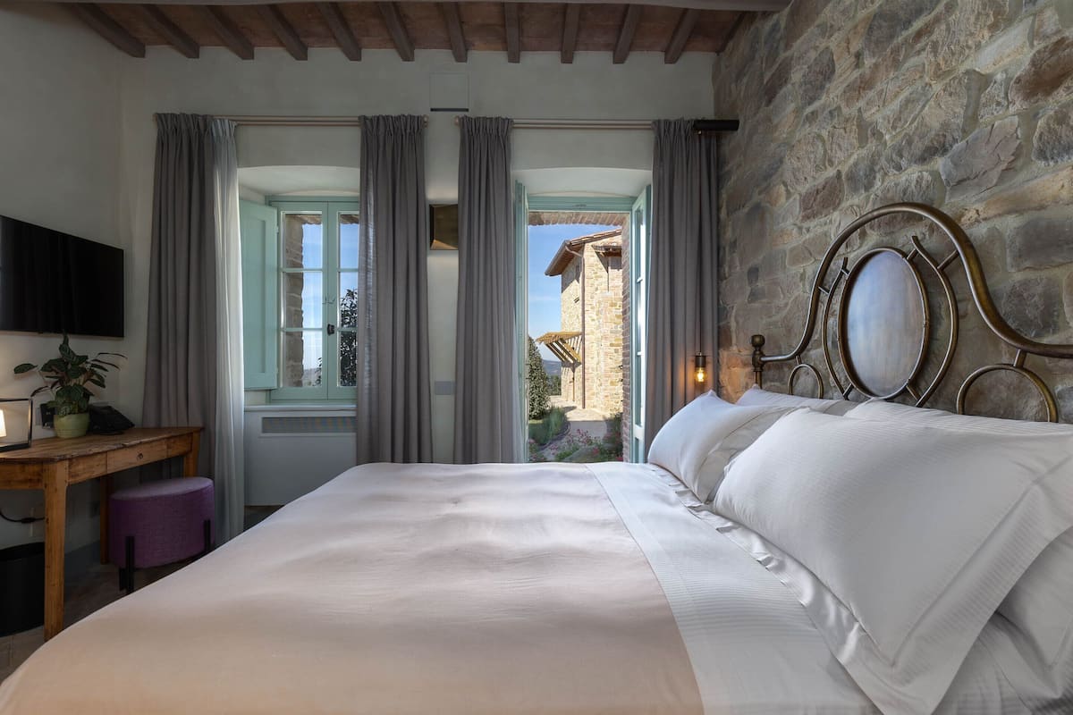 Premium bedding, down duvets, pillow-top beds, minibar