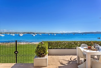 Image of H3 Port Stephens - Absolute Waterfront Luxury