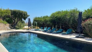 Outdoor pool - Magnificent sea view, of the Gulf of Saint Tropez and the mountains. (grimaud)