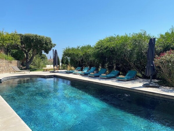 Piscine extérieure