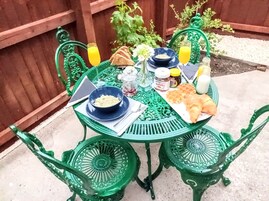 House | Terrace/patio