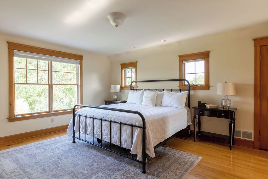 4 soverom, wi-fi (inkludert) og sengetøy