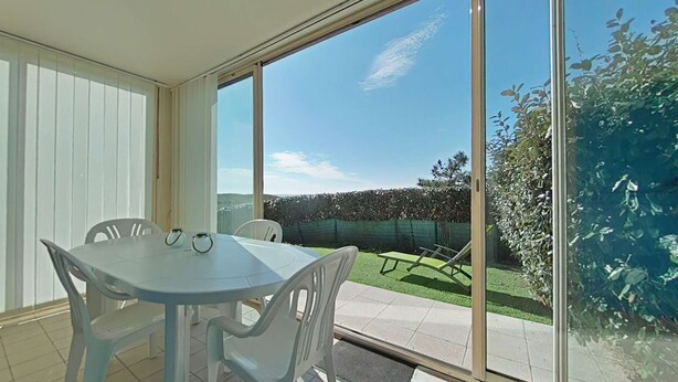 Dining - House in Bretignolles-sur-Mer: 2 br, 4 ppl, secured pool (Bretignolles-sur-Mer)