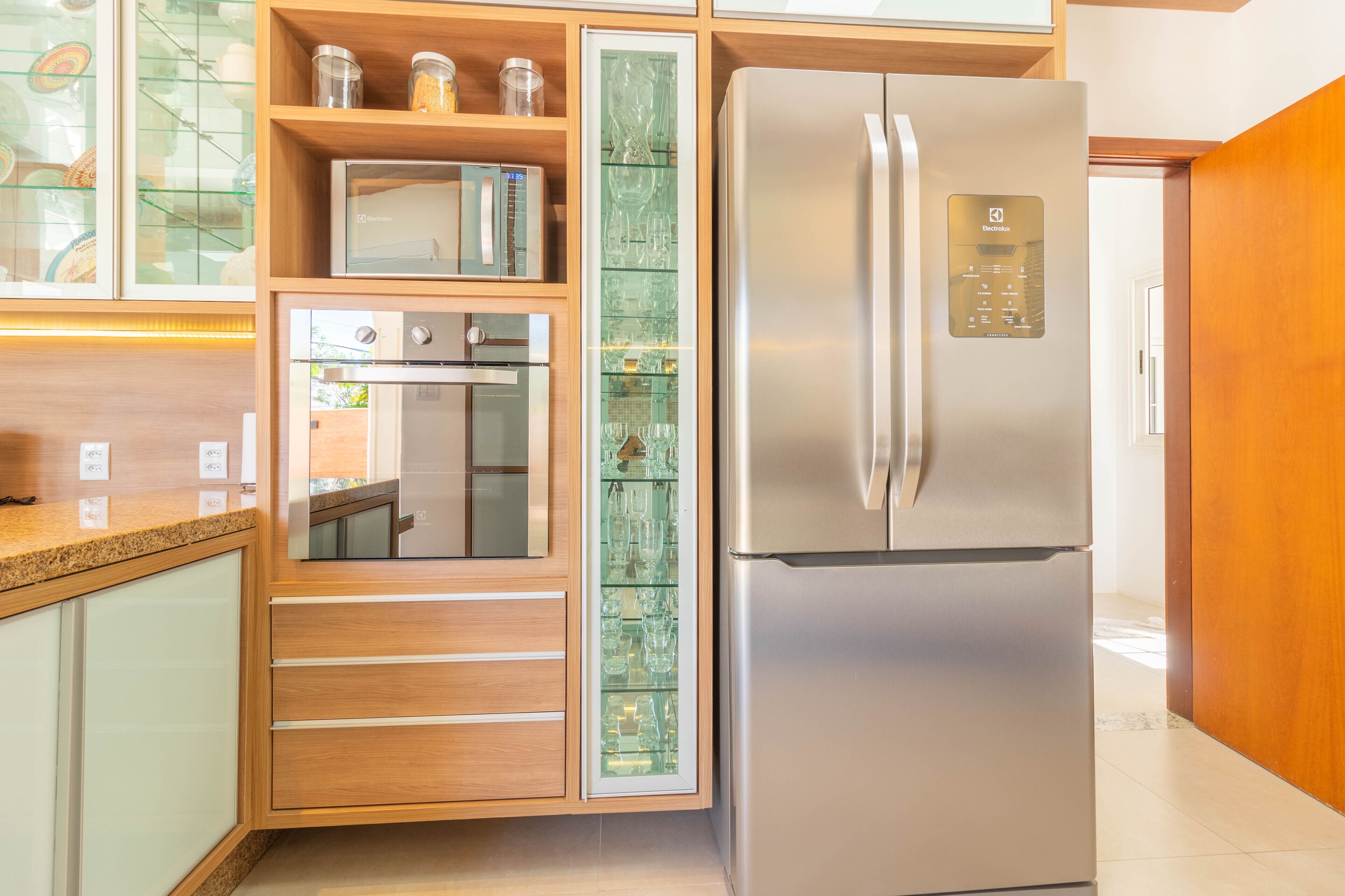 Casa | Cozinha privada | Geladeira, micro-ondas, fogão, cooktop