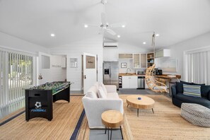 TV, fireplace, table football - Captains Cove and Crew Quarters (Douglas)