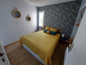 3 sovrum, värdeförvaringsskåp på rummet och strykjärn/strykbräda