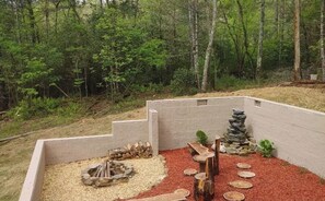 Property grounds - Relaxation Or Remote Work In The Mountains! (Murphy)