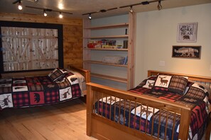 3 habitaciones y ropa de cama