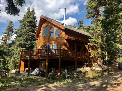 Stunning, Serene Cabin Retreat Nestled in the Mountains of Mount Pleasant, UT