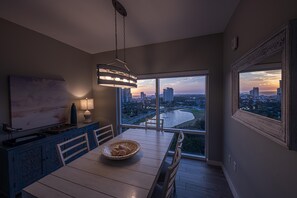Apartamento, 1 cama de matrimonio grande con sofá cama (Luau I 7104) | Restauración