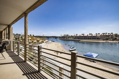 HOT SPOT in LAKE HAVASU @ KINGS VIEW