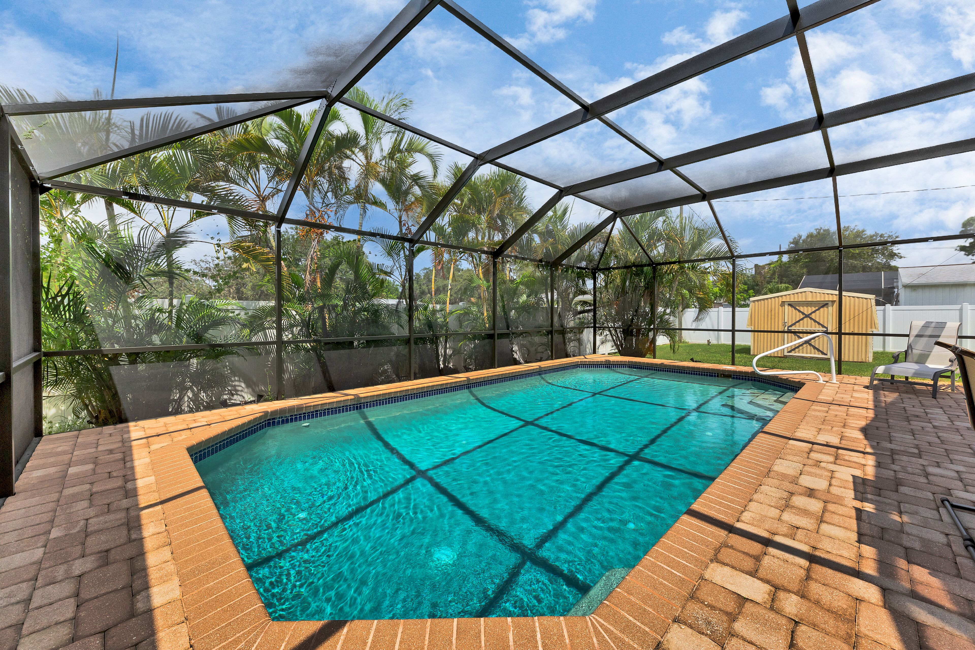 UNWIND IN PRIVATE, HEATED POOL!  OR SUN AND FUN AT NEARBY BEACHES!