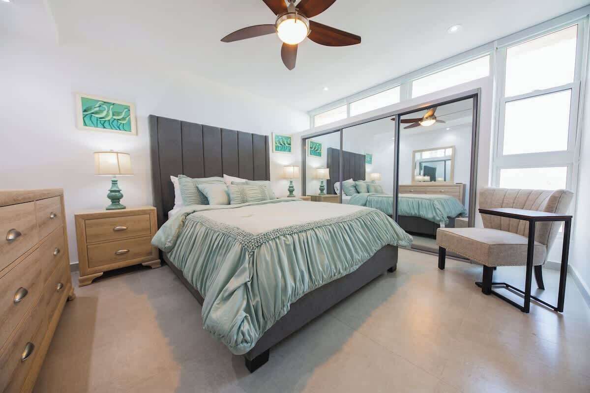 2 多间卧室、熨斗/熨衣板、WiFi、床单