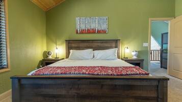 4 bedrooms, desk, travel crib, free WiFi