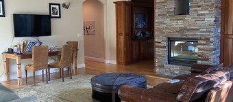 Beautiful Sierra Oaks Home - Perfect for Families