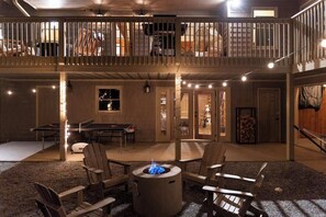 Terrace/patio - Pet Friendly Cabin: Hot Tub, Game Room, Fire Pits (Jasper)