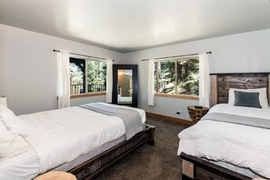 8 bedrooms, desk, iron/ironing board, WiFi