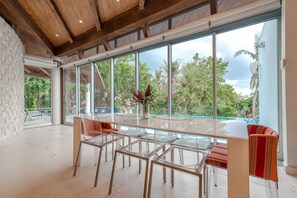 Dining - Exclusive Modern and private retreat overlooking the sea and next to Mayan Ruins (Playa del Carmen)