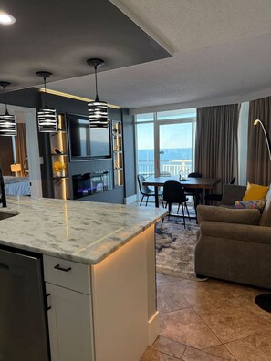 Interior - CRESCENT WAVE OCEANFRONT / PRIME Location (Myrtle Beach)