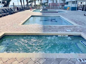 Piscina interna, piscina aquecida