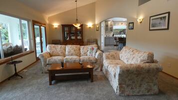 Smart TV, chimenea, videojuegos y reproductor de DVD