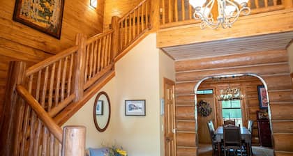 Ritz on the River - Gorgeous Log Cabin in the Heart of Town and Along the Lake Fork of the Gunnison
