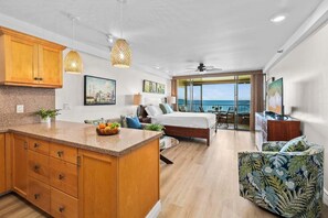 Iron/ironing board, free WiFi, bed sheets - SUMMER SALE! OceanFront Studio AC Pool Stunning Views - Maui Kai 903 (Lahaina)