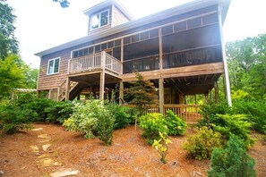 Exterior - River Road Retreat - Heated Private Pool, Pond, Fi (Wilmington)