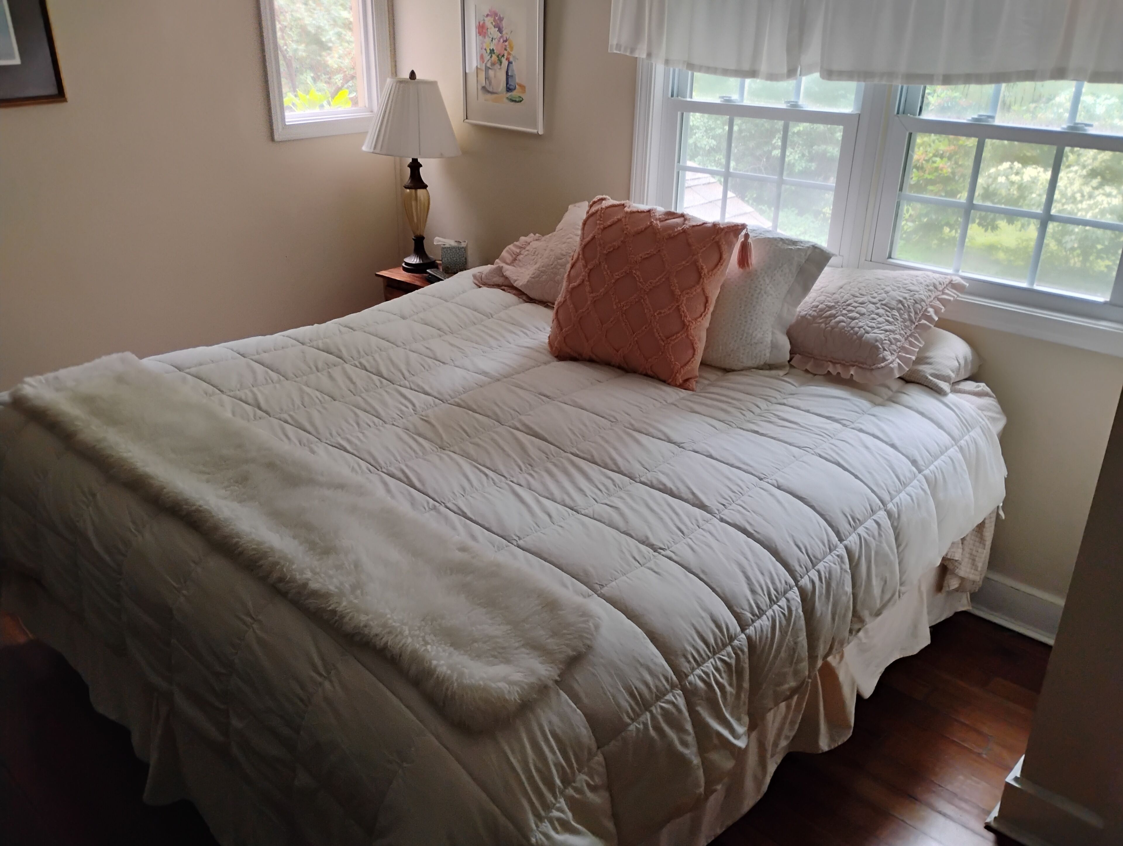 3 عدّة غرف نوم ومكتب وواي فاي مجانًا وملاءات أسرّة