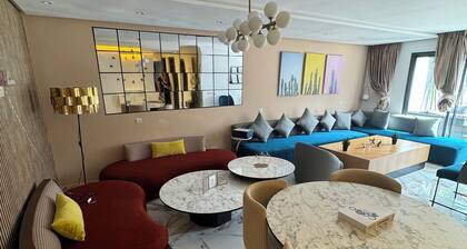 Magnificent villa with swimming pool