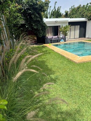 Piscina interna, piscina externa