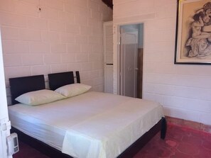 6 Schlafzimmer