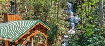 Black Bear Lodge by Jackson Mountain Rentals