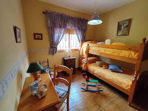 3 bedrooms, desk, iron/ironing board, travel cot