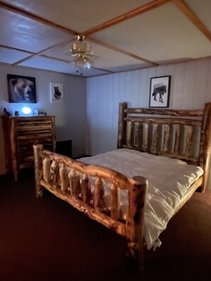 4 bedrooms, WiFi, bed sheets