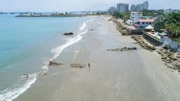 A la platja