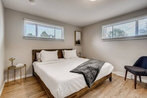 4 soverom, strykejern/-brett, wi-fi og sengetøy