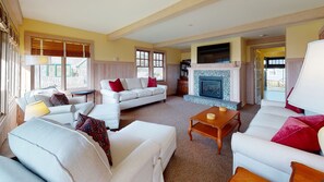 TV, fireplace, DVD player