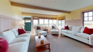 TV, fireplace, DVD player