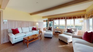 TV, fireplace, DVD player