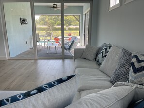 Smart TV, offices, printers - JANUARY 2026, 30 day stay required... 3 bedroom w/ office... priv. pool & spa! (Naples)